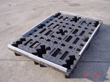 vantaggi-pallet-per-lo-stoccaggio-in-plastica